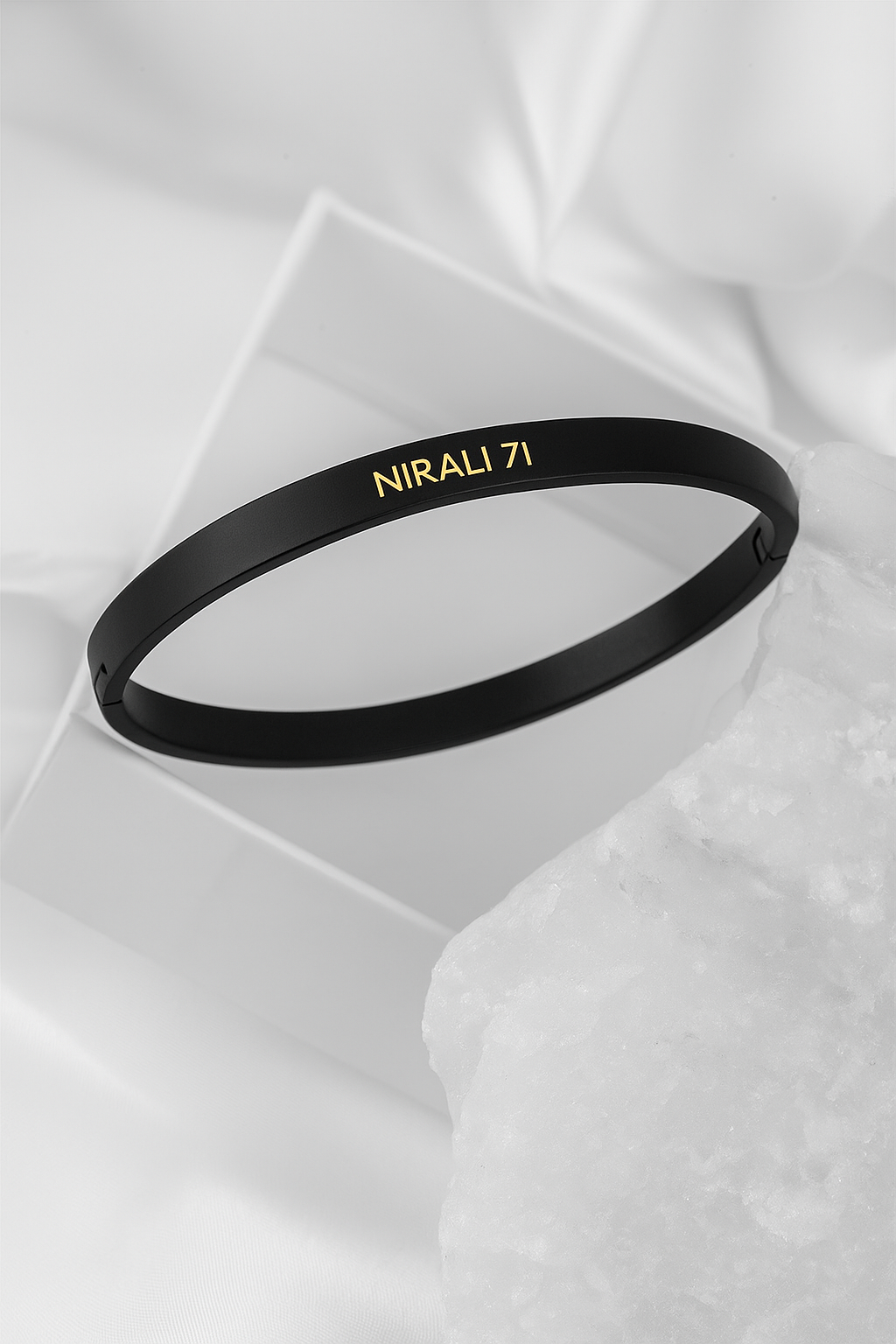 Personalized Oval Bangle Bracelet | Seamless Hinged Cuff | Name Engraved | Unisex Gift Jewelry