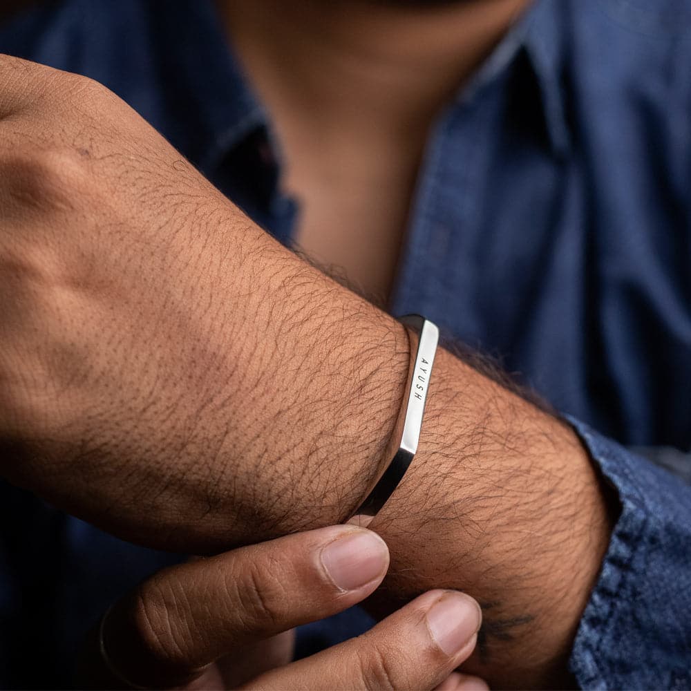 Personalized Zeus Bracelet – Timeless Elegance, Custom Engraved